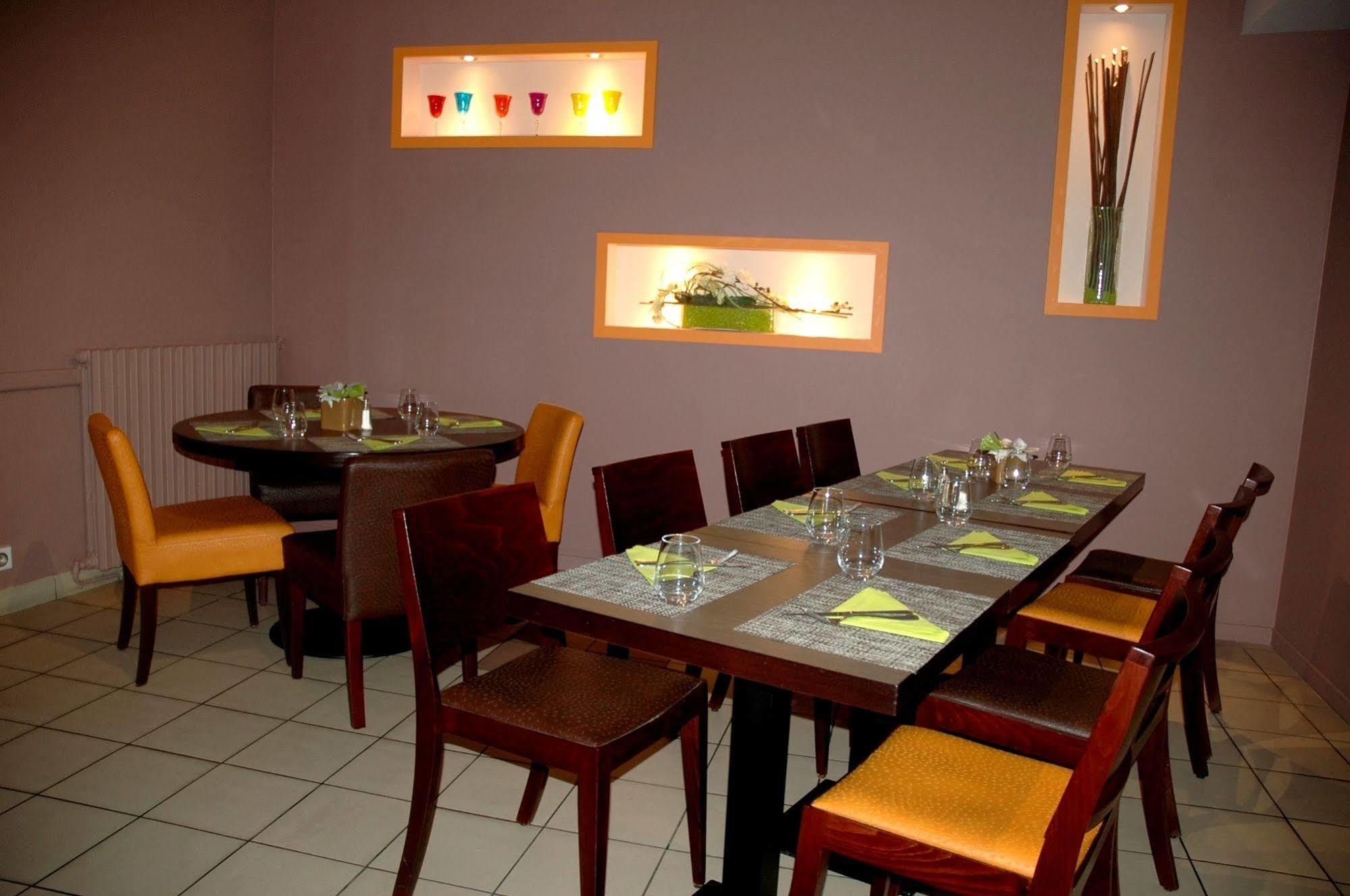 Logis Hotel Le Chene Vert Savenay Dış mekan fotoğraf