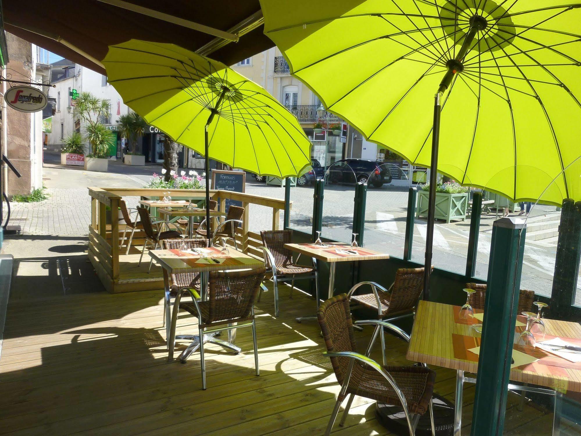 Logis Hotel Le Chene Vert Savenay Dış mekan fotoğraf
