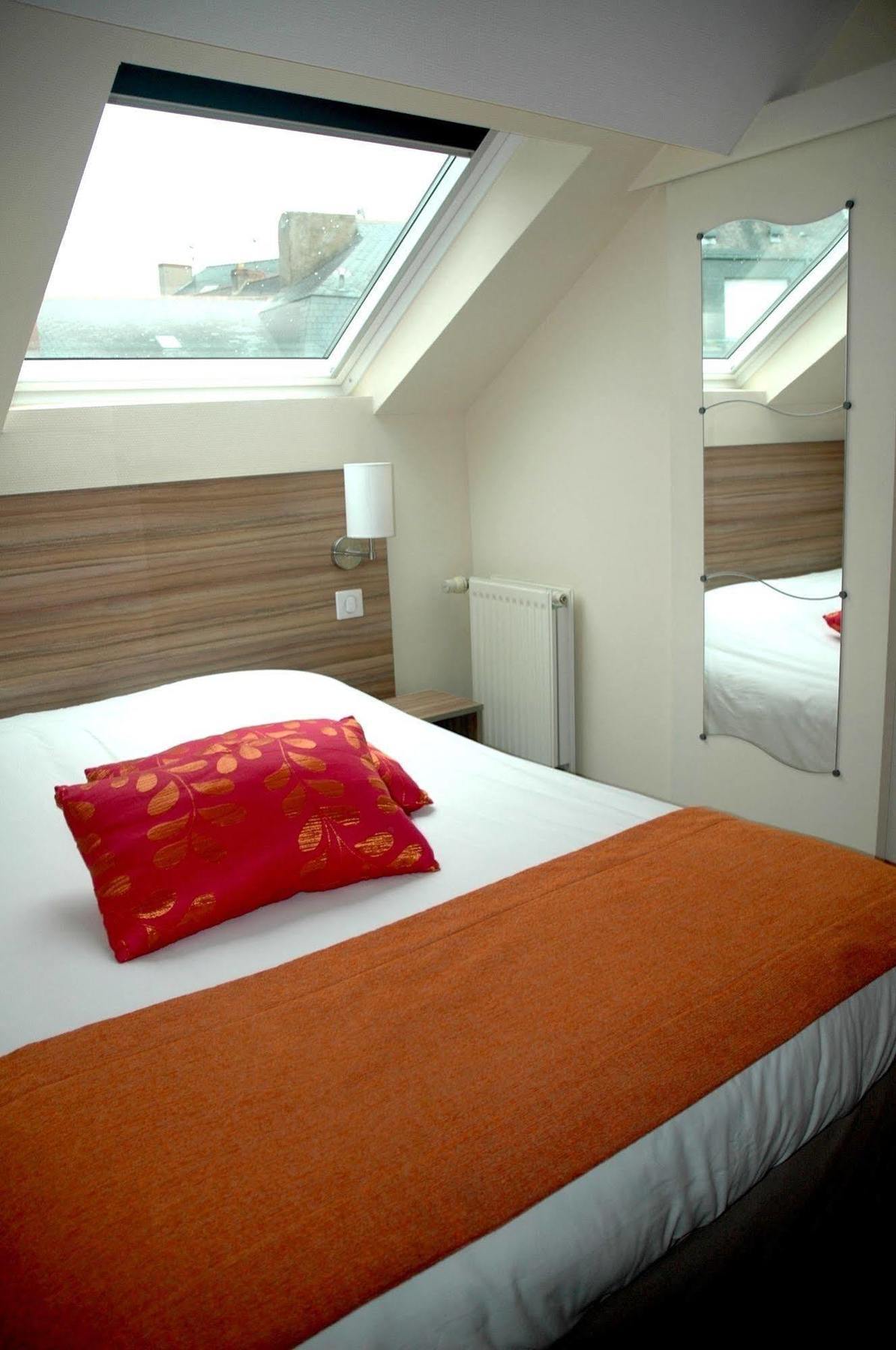 Logis Hotel Le Chene Vert Savenay Dış mekan fotoğraf
