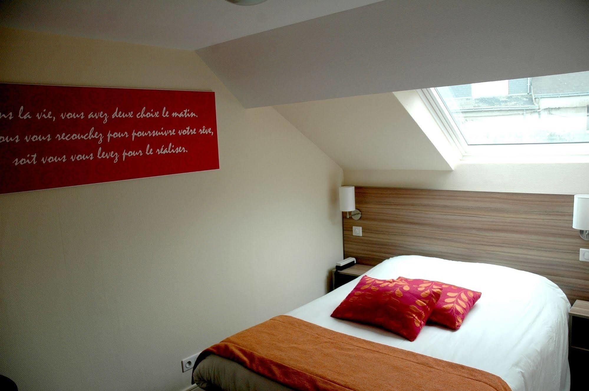 Logis Hotel Le Chene Vert Savenay Dış mekan fotoğraf