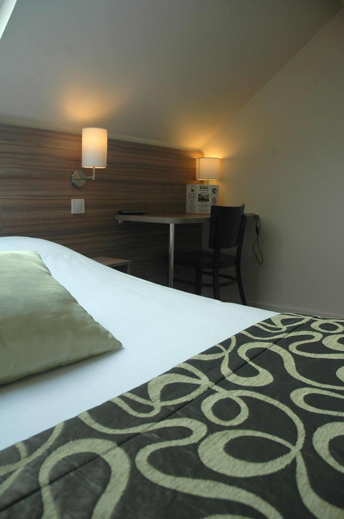 Logis Hotel Le Chene Vert Savenay Dış mekan fotoğraf
